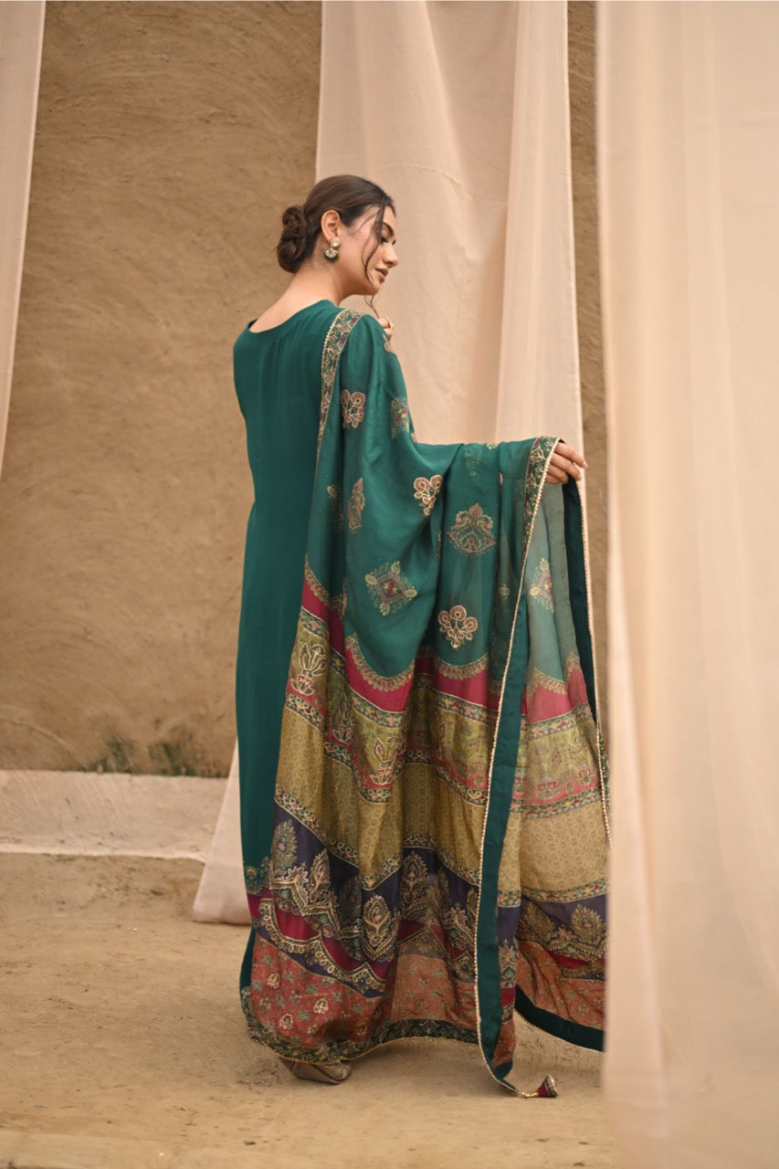 Tishi suit by WellGroomed